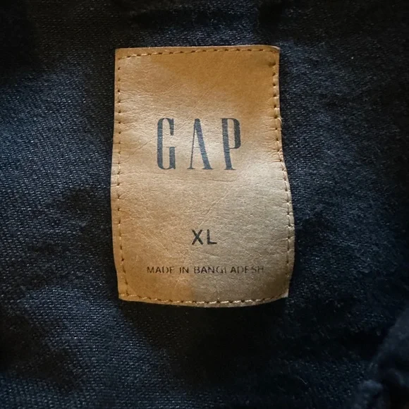 GAP black classic denim jacket - Picture 10 of 10